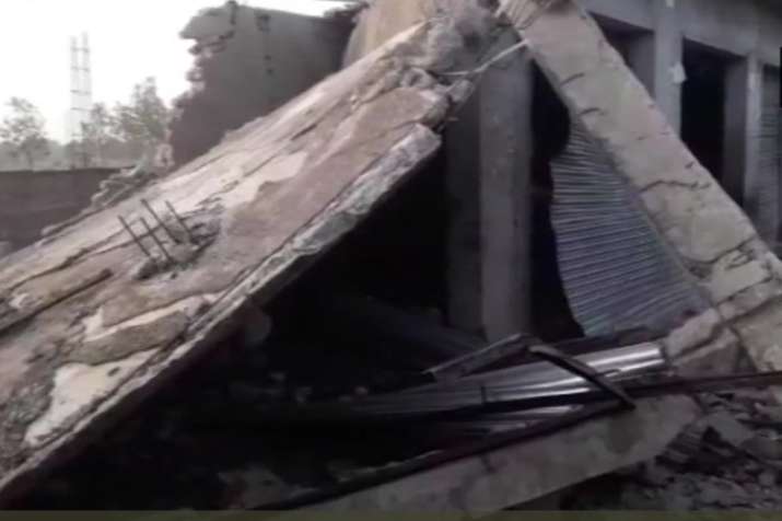 UP Budaun explosion, 8 dead, 3 injured after blast in a firecracker factory in Budaun UP Budaun explosion, 8 dead, 3 injured after blast in a firecracker factory in Budaun- India TV