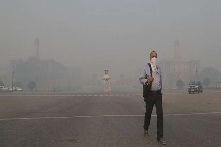 Know how to save yourself from pollution Know how to save yourself from pollution - India TV