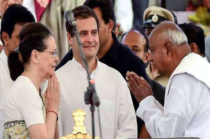 H D Deve Gowda backs Rahul Gandhi for Prime Minister H D Deve Gowda backs Rahul Gandhi for Prime Minister- India TV