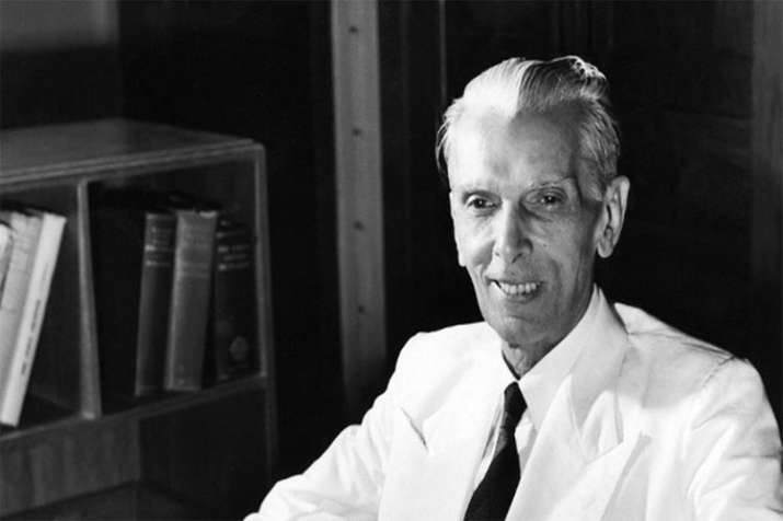 AMU issues notice to librarian on Jinnah photo AMU issues notice to librarian on Jinnah photo - India TV