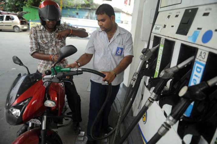 petrol filling petrol filling- India TV Paisa