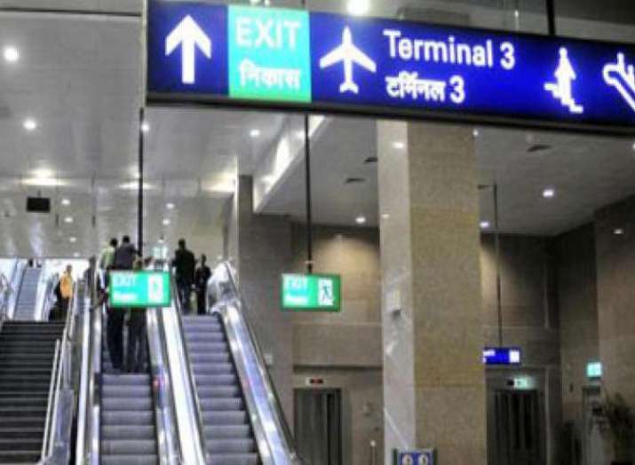 Hijack scare at Delhi airport after pilot presses wrong button on Kandahar-bound plane Hijack scare at Delhi airport after pilot presses wrong button on Kandahar-bound plane- India TV