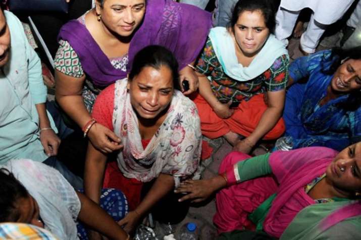 Cheques given to Amritsar train tragedy victims starting to bounce, says SAD | PTI Cheques given to Amritsar train tragedy victims starting to bounce, says SAD | PTI- India TV