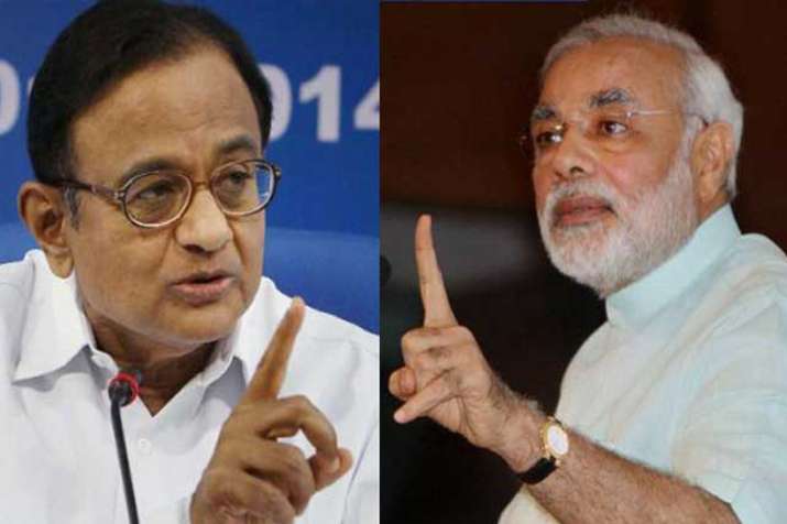 चिदंबरम ने मोदी पर पलटवार करते हुए कांग्रेस अध्यक्षों के नाम गिनाए चिदंबरम ने मोदी पर पलटवार करते हुए कांग्रेस अध्यक्षों के नाम गिनाए - India TV