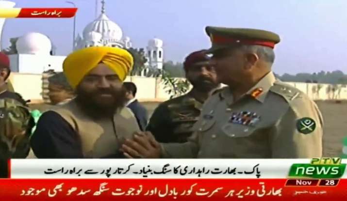 Khalistani terrorist Gopal Chawla seen with Pak Army Chief Qamar Bajwa Khalistani terrorist Gopal Chawla seen with Pak Army Chief Qamar Bajwa- India TV