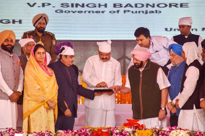 Vice president and Punjab CM lays foundation stone of Kartarpur Corridor Vice president and Punjab CM lays foundation stone of Kartarpur Corridor- India TV