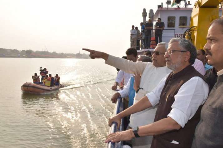 बिहार: नीतीश ने किया छठ घाटों का निरीक्षण, दिया निर्देश बिहार: नीतीश ने किया छठ घाटों का निरीक्षण, दिया निर्देश- India TV