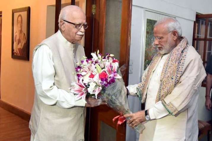 प्रधानमंत्री मोदी, भाजपा अध्यक्ष अमित शाह ने आडवाणी को 91वें जन्मदिन की शुभकामनाएं दी प्रधानमंत्री मोदी, भाजपा अध्यक्ष अमित शाह ने आडवाणी को 91वें जन्मदिन की शुभकामनाएं दी- India TV