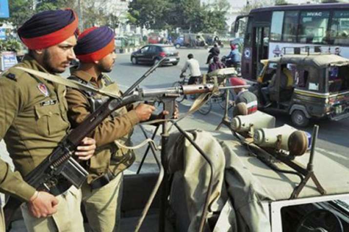 6 suspected terrorists seen in Punjab’s Pathankot, alert 6 suspected terrorists seen in Punjab’s Pathankot, alert- India TV