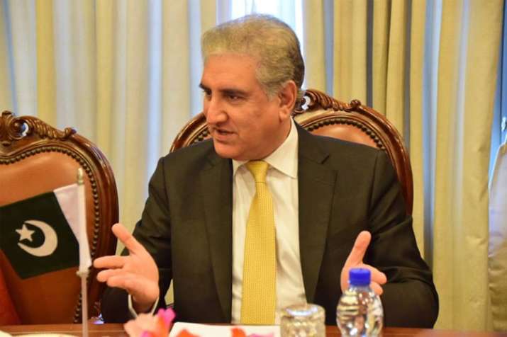 Imran Khan's 'googly' ensured presence of Indian ministers at Kartarpur corridor event, says Qureshi Imran Khan's 'googly' ensured presence of Indian ministers at Kartarpur corridor event, says Qureshi- India TV