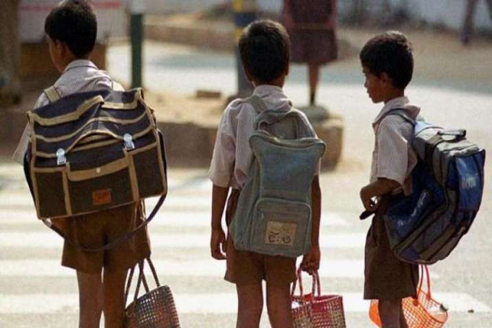 Centre issues guidelines to regulate weight of school bags Centre issues guidelines to regulate weight of school bags- India TV