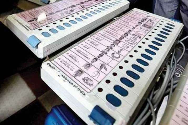 Supreme Court rejects plea for use of ballot paper instead of EVM for polls Supreme Court rejects plea for use of ballot paper instead of EVM for polls- India TV