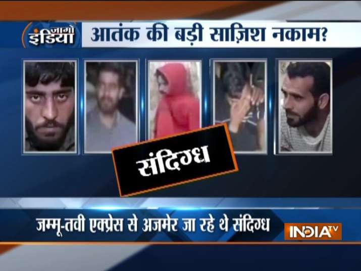 Punjab Police detains 6 at Pathankot railway station on suspicion Punjab Police detains 6 at Pathankot railway station on suspicion- India TV
