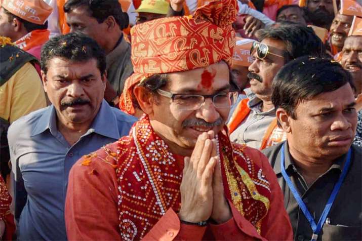 सरकार मंदिर बनाने की तारीख बताए, बाकी बातें बाद में होती रहेंगी: उद्धव ठाकरे सरकार मंदिर बनाने की तारीख बताए, बाकी बातें बाद में होती रहेंगी: उद्धव ठाकरे - India TV