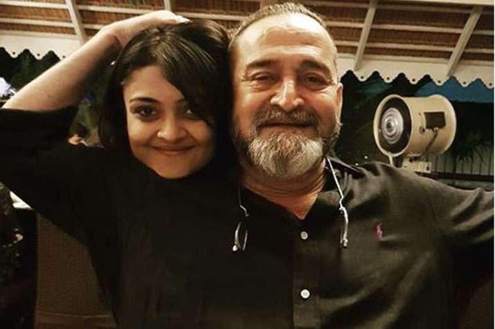 Mahesh Manjrekar with Daughter Ashwami Mahesh Manjrekar with Daughter Ashwami- India TV