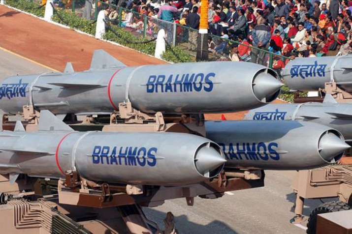 Defence ministry approves military procurement worth Rs 3000 crore Defence ministry approves military procurement worth Rs 3000 crore- India TV