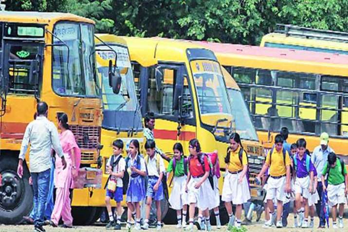 दिल्ली के निजी स्कूलों पर अभिभावकों का 750 करोड़ रुपया बकाया दिल्ली के निजी स्कूलों पर अभिभावकों का 750 करोड़ रुपया बकाया- India TV