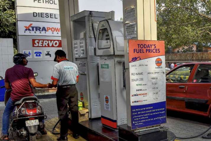 Petrol price continues to fall, touches lowest level in 2018 | PTI File Petrol price continues to fall, touches lowest level in 2018 | PTI File- India TV Paisa