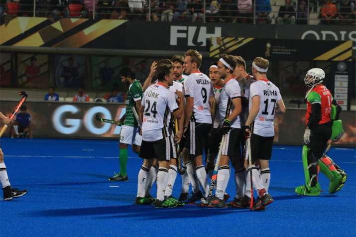 Hockey World Cup 2018: जर्मनी को कड़ी टक्कर देकर हारा पाकिस्तान Hockey World Cup 2018: जर्मनी को कड़ी टक्कर देकर हारा पाकिस्तान - India TV