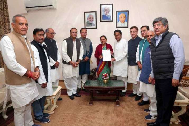 3 out of 7 MLA's supporting congress in Madhya Pradesh can become Ministers 3 out of 7 MLA's supporting congress in Madhya Pradesh can become Ministers- India TV