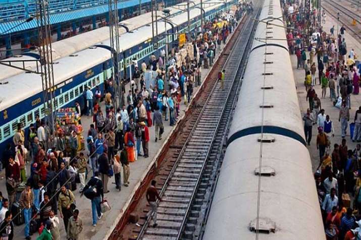 railway station railway station- India TV