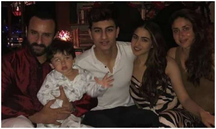 Sara, Saif, taimur, ibrahim and Kareena Sara, Saif, taimur, ibrahim and Kareena- India TV