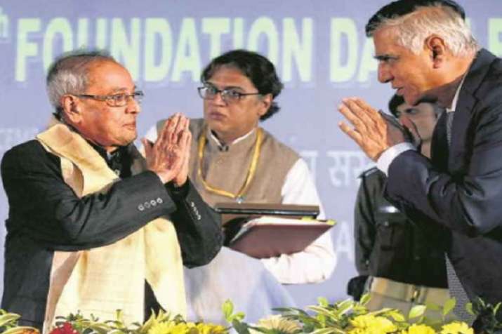 प्रणब दा का अभिवादन... प्रणब दा का अभिवादन...- India TV
