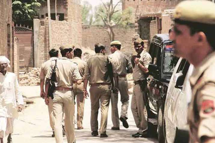 मेरठ: शराब कारोबारी के अपहरण और हत्याकांड में बड़ा खुलासा, मामले में पत्नी गिरफ्तार मेरठ: शराब कारोबारी के अपहरण और हत्याकांड में बड़ा खुलासा, मामले में पत्नी गिरफ्तार- India TV