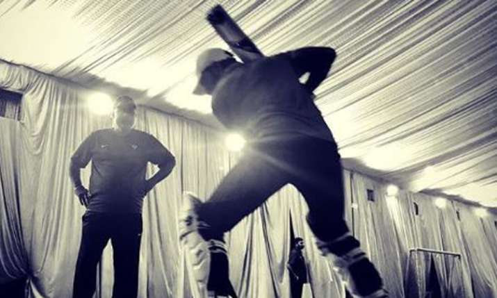 Ranveer Singh started training for Kapil Dev role in 83 Ranveer Singh started training for Kapil Dev role in 83- India TV
