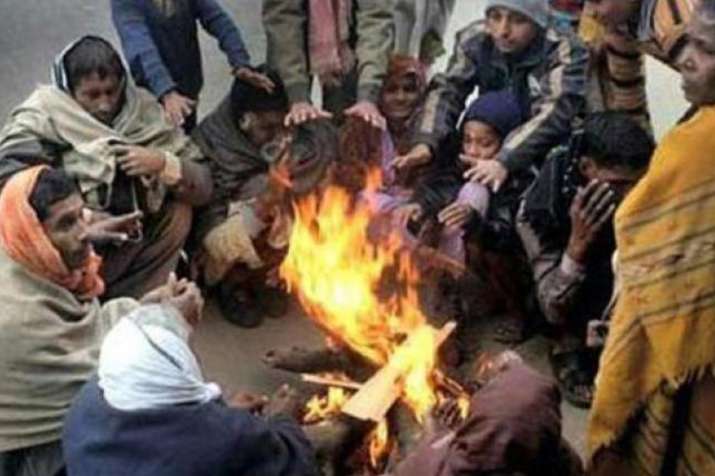 बिहार में सर्द हवाओं ने बढ़ाई ठंड, धूप ने दिलाई मामूली राहत बिहार में सर्द हवाओं ने बढ़ाई ठंड, धूप ने दिलाई मामूली राहत- India TV