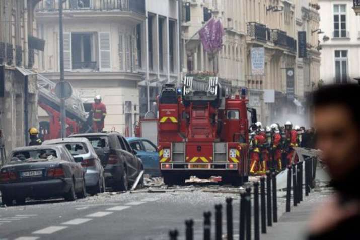 Huge blast at Paris bakery leaves several injured Huge blast at Paris bakery leaves several injured- India TV