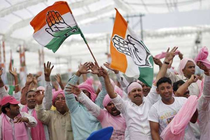उत्तर प्रदेश में अकेले दम पर चुनाव लड़ सकती है कांग्रेस उत्तर प्रदेश में अकेले दम पर चुनाव लड़ सकती है कांग्रेस- India TV