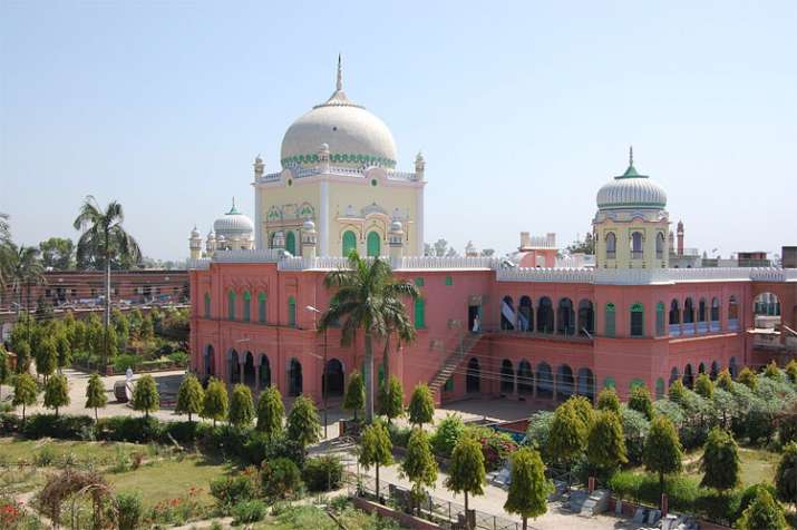Darul Uloom Deoband directs students to avoid railway journey on Republic Day Darul Uloom Deoband directs students to avoid railway journey on Republic Day- India TV