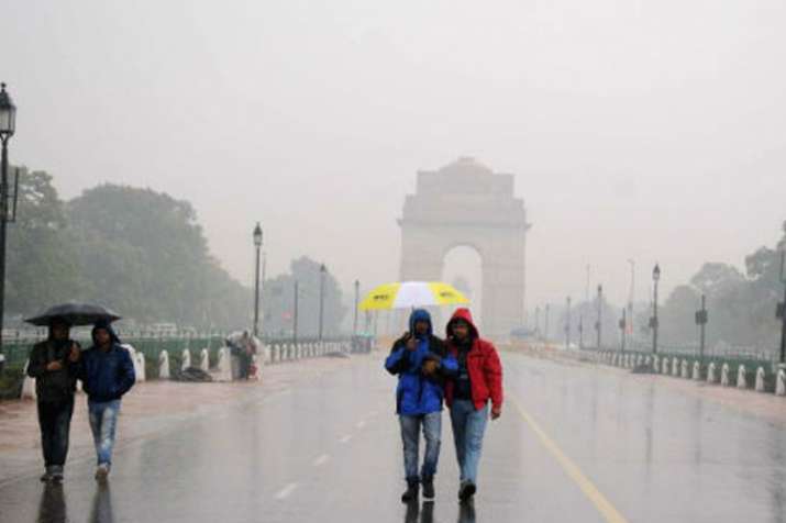 दिल्ली से कश्मीर तक मौसम का यू टर्न; पहाड़ों पर बर्फबारी, मैदान में बारिश दिल्ली से कश्मीर तक मौसम का यू टर्न; पहाड़ों पर बर्फबारी, मैदान में बारिश- India TV