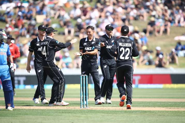 India vs New Zealand 4th ODI: ट्रेंट बोल्ट की घातक गेंदबाजी, न्यूजीलैंड ने भारत को 8 विकेट से हराया India vs New Zealand 4th ODI: ट्रेंट बोल्ट की घातक गेंदबाजी, न्यूजीलैंड ने भारत को 8 विकेट से हराया- India TV