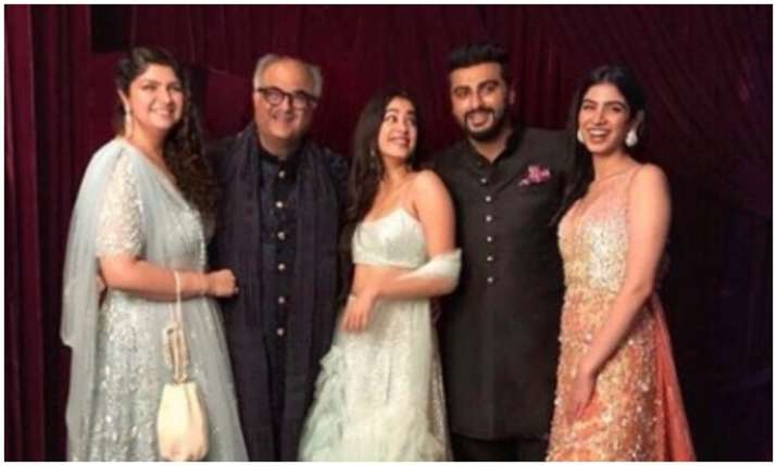 Kapoor Family Kapoor Family- India TV