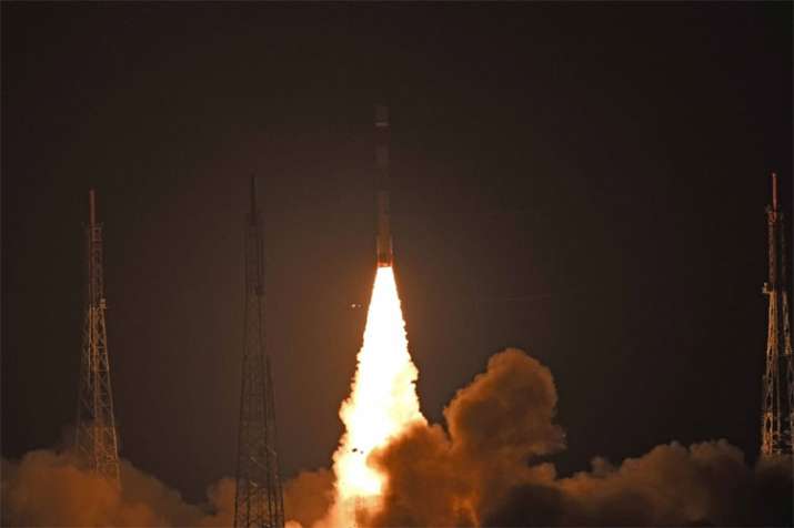 PSLV-C44 launches India's military satellite Microsat-R, students' payload Kalamsat successfully PSLV-C44 launches India's military satellite Microsat-R, students' payload Kalamsat successfully- India TV