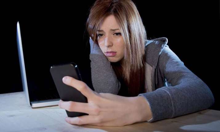 Bad effect of smart phone Bad effect of smart phone- India TV