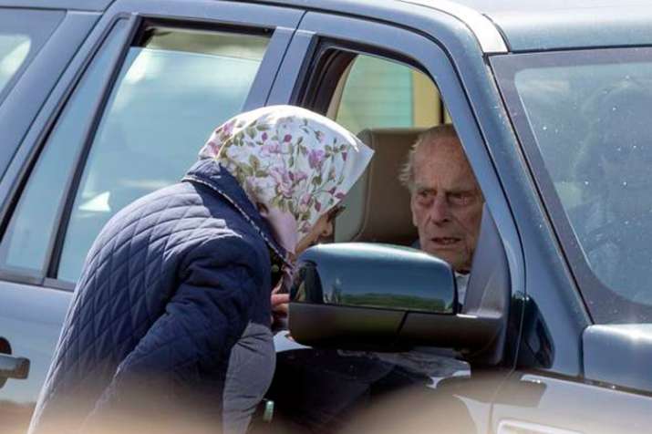 Britain: Prince Philip involved in car accident near... Britain: Prince Philip involved in car accident near...- India TV