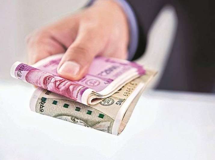 rupee rupee- India TV Paisa