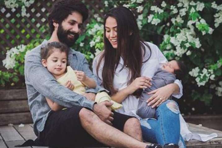 Shahid Kapoor and Mira kapoor with their kids Shahid Kapoor and Mira kapoor with their kids- India TV