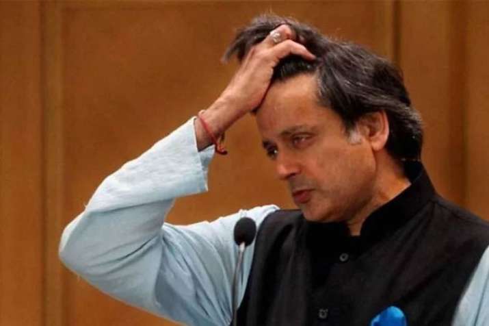 Shashi Tharoor targates Hindi Hindu and Hindutva in his tweets Shashi Tharoor targates Hindi Hindu and Hindutva in his tweets- India TV