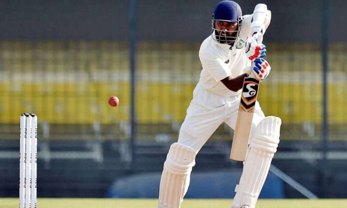 Ranji Trophy 2018-19: विदर्भ ने 41 बार की चैंपियन मुंबई को हराकर किया खिताब की दौड़ से बाहर Ranji Trophy 2018-19: विदर्भ ने 41 बार की चैंपियन मुंबई को हराकर किया खिताब की दौड़ से बाहर- India TV