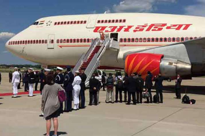 भारत को दो रक्षा प्रक्षेपास्त्र प्रणाली देगा अमेरिका, एयर इंडिया वन की सुरक्षा होगी और मजबूत भारत को दो रक्षा प्रक्षेपास्त्र प्रणाली देगा अमेरिका, एयर इंडिया वन की सुरक्षा होगी और मजबूत- India TV