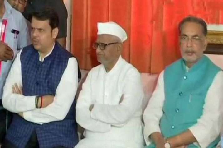 समाजसेवी अन्ना हजारे... समाजसेवी अन्ना हजारे...- India TV