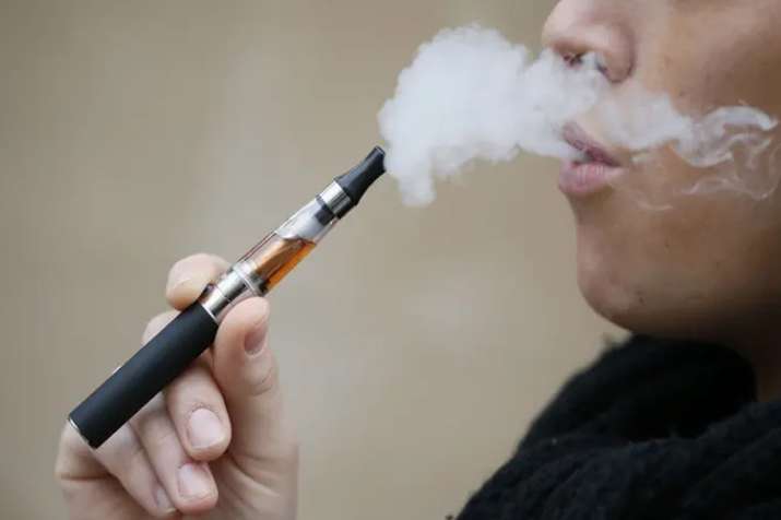 E-cigarette E-cigarette- India TV