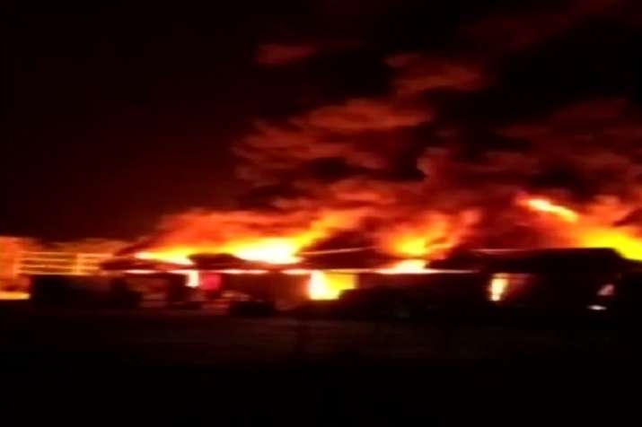 Fire breaks out at a container yard in Uran taluka in... Fire breaks out at a container yard in Uran taluka in...- India TV