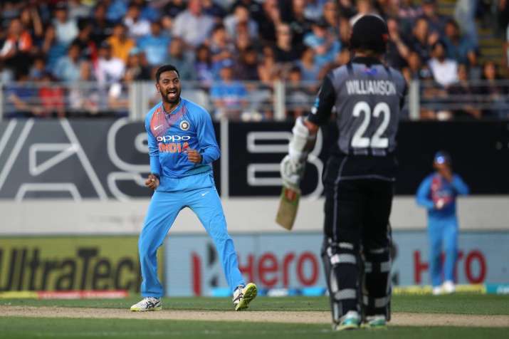 India vs New Zealand, 2nd T20I: कृणाल और रोहित ने भारत को सीरीज में बराबरी पर पहुंचाया India vs New Zealand, 2nd T20I: कृणाल और रोहित ने भारत को सीरीज में बराबरी पर पहुंचाया - India TV