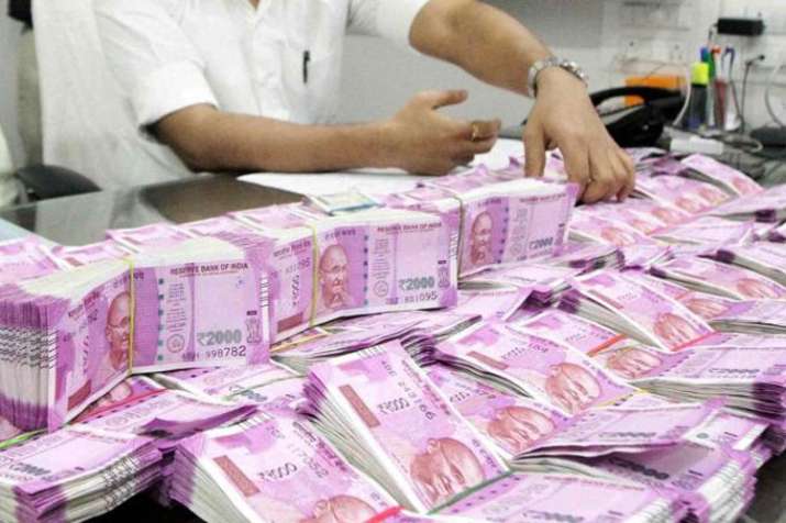 Income Tax department busts a Rs 20000 crore hawala racket in Delhi Income Tax department busts a Rs 20000 crore hawala racket in Delhi- India TV
