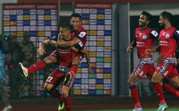 आईएसएल-5 : जमशेदपुर की सेमीफाइनल में पहुंचने की उम्मीद कायम आईएसएल-5 : जमशेदपुर की सेमीफाइनल में पहुंचने की उम्मीद कायम- India TV
